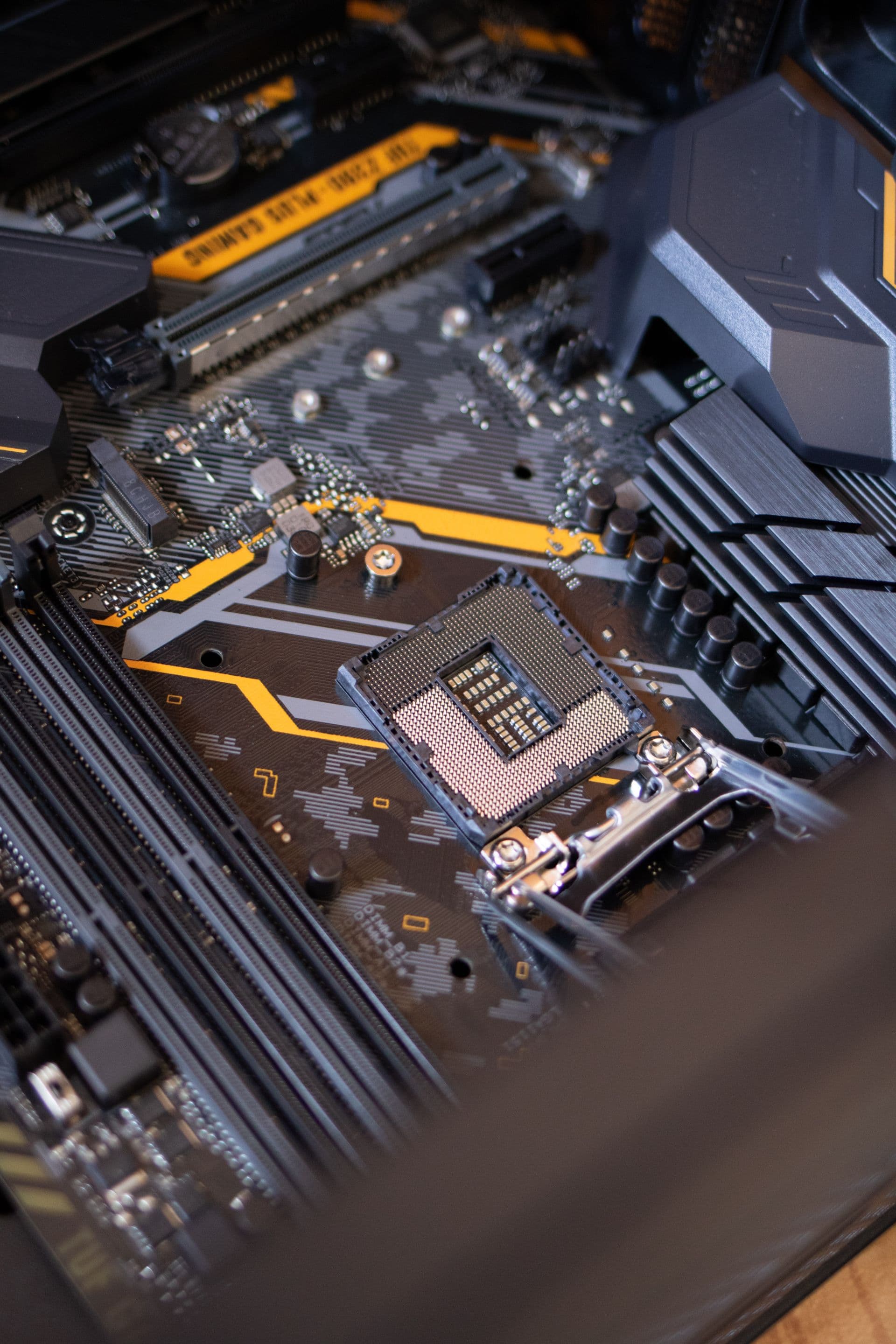 Hardware Procurement & Lifecycle Management